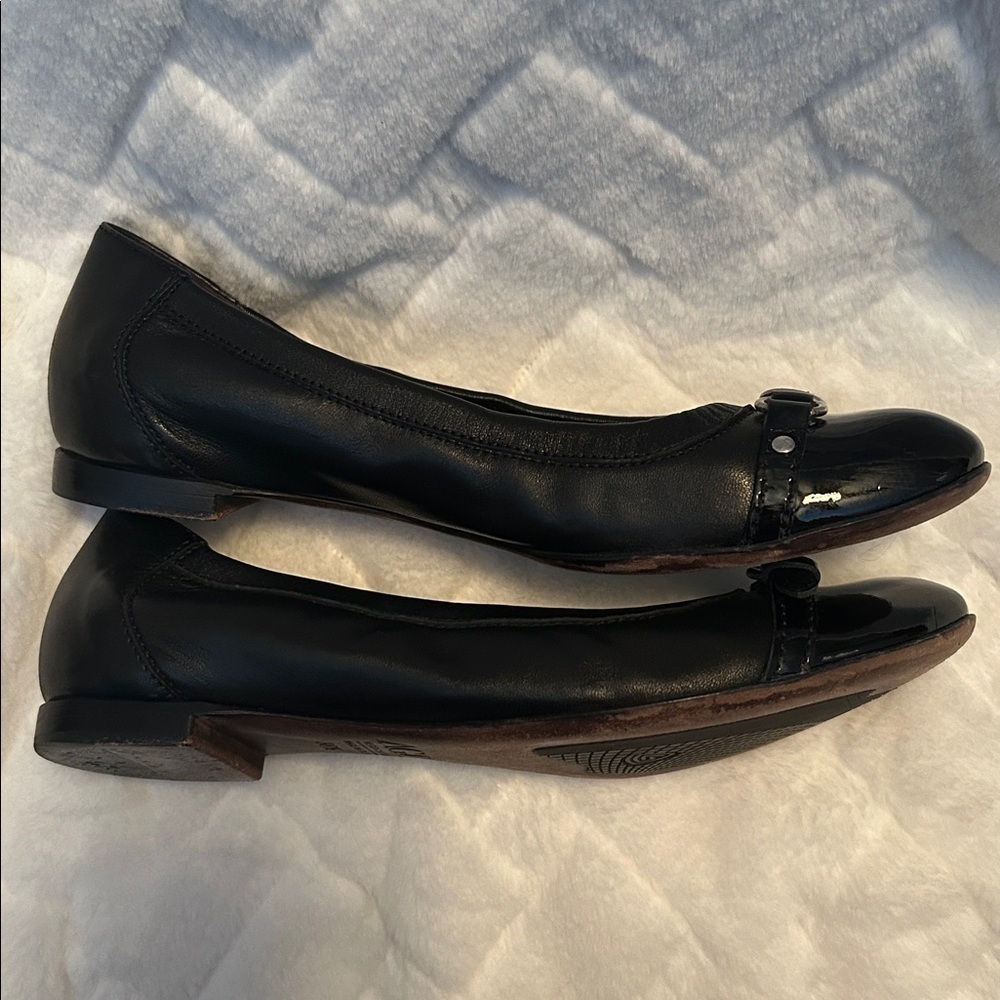 AGL Black Patent Leather Flats gently worn size 38 1/2 - Picture 4 of 7